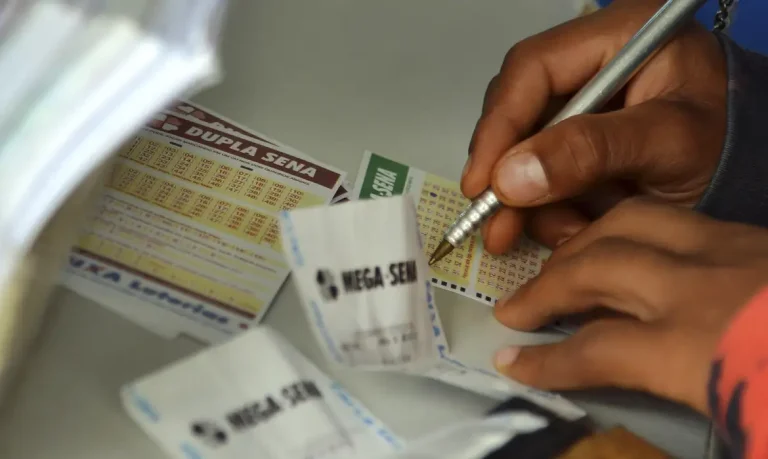 Mega-Sena acumula e prêmio chega a R$ 300 milhões