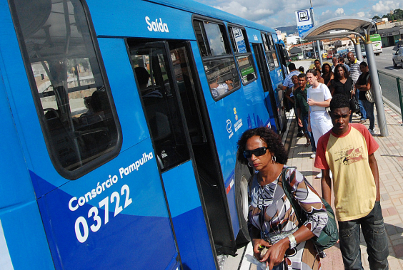 Câmara de BH cobra dados sobre multas pagas por empresas de ônibus entre 2023 e 2026
