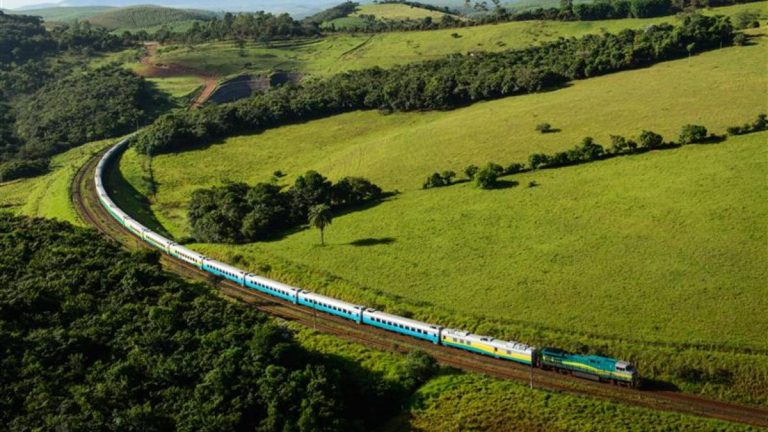 Trem da Vale terá viagens noturnas em dezembro
