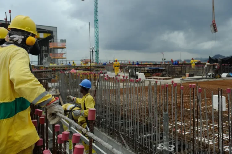 Centro-Oeste de Minas teve aumento de 42% na oferta de vagas na construção civil