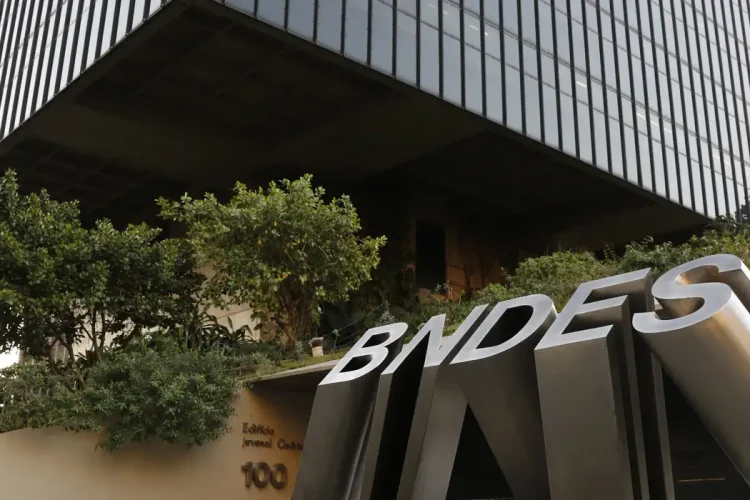 BNDES divulga concurso com salários de até R$ 20,9 mil