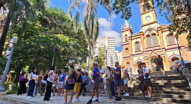 Passeios turísticos gratuitos promovem redescoberta de BH por moradores e visitantes