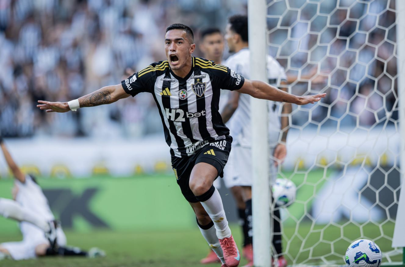 Atlético bate o Botafogo e conquista 1ª vitória no Brasileirão