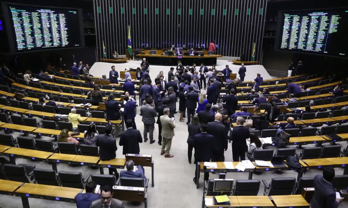 Câmara aprova aumento do número de deputados federais