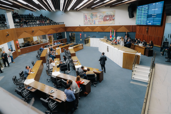 CMBH repudia fraudes no INSS e debate ampliação de hospital