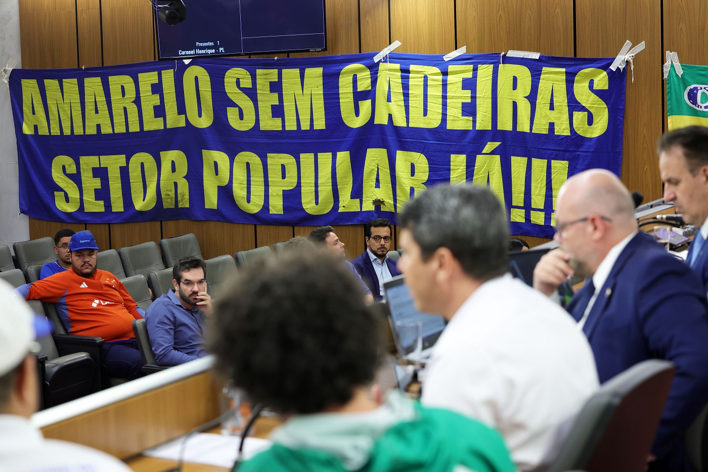 Retirada de cadeiras do Mineirão tem aval de deputados