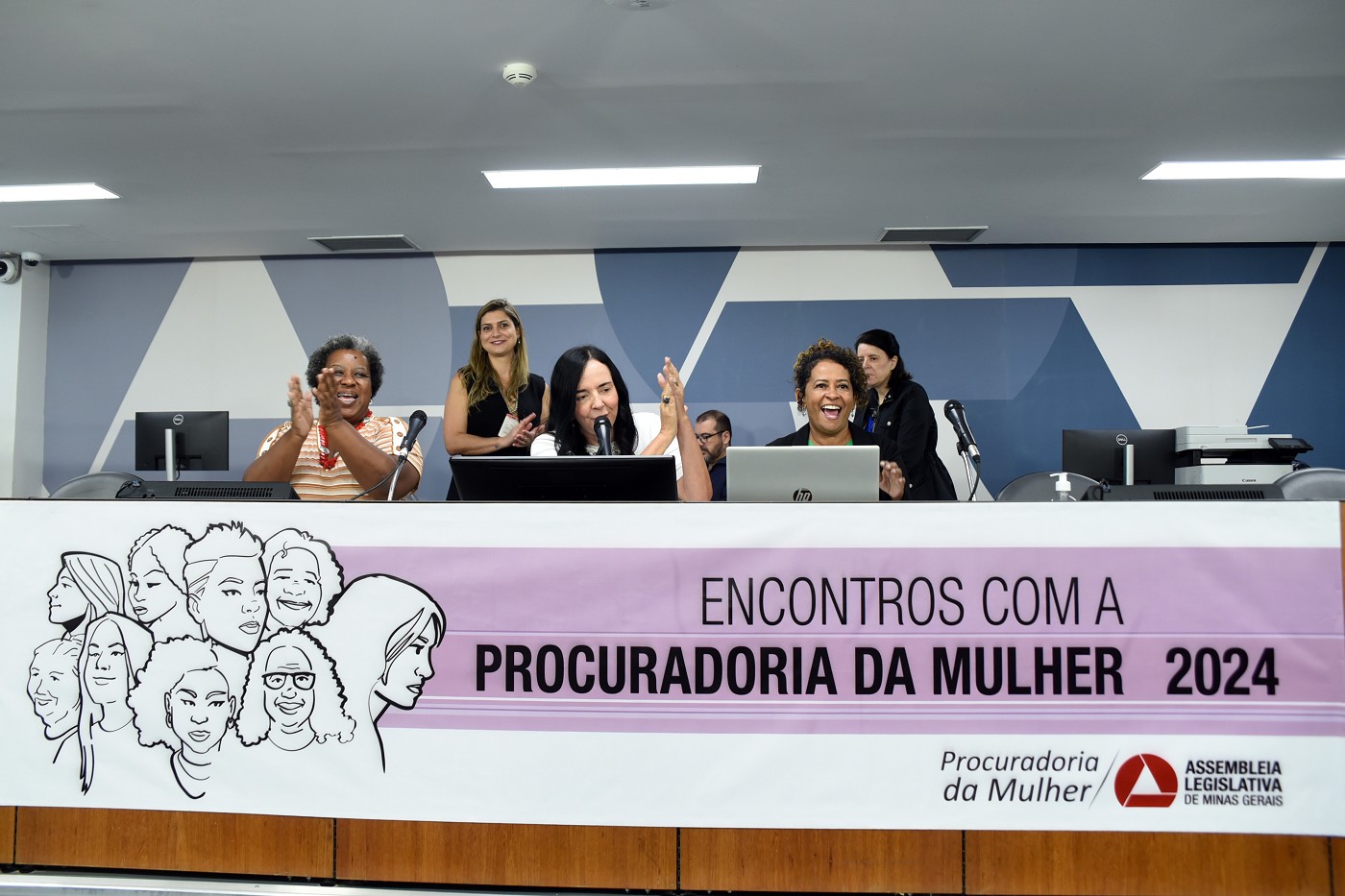 ALMG realiza 1° Encontro com a Procuradoria da Mulher
