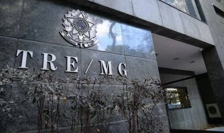 Fraude em câmaras de 12 cidades