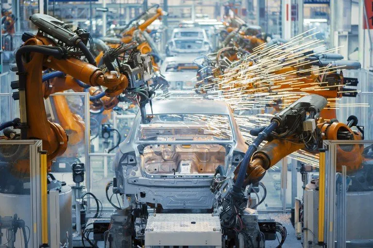 Indústria automotiva debate futuro em meio a cenário global incerto