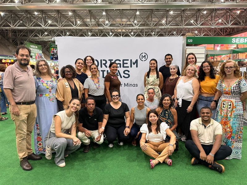 Artesãos mineiros batem recorde de vendas na Fenearte 2025
