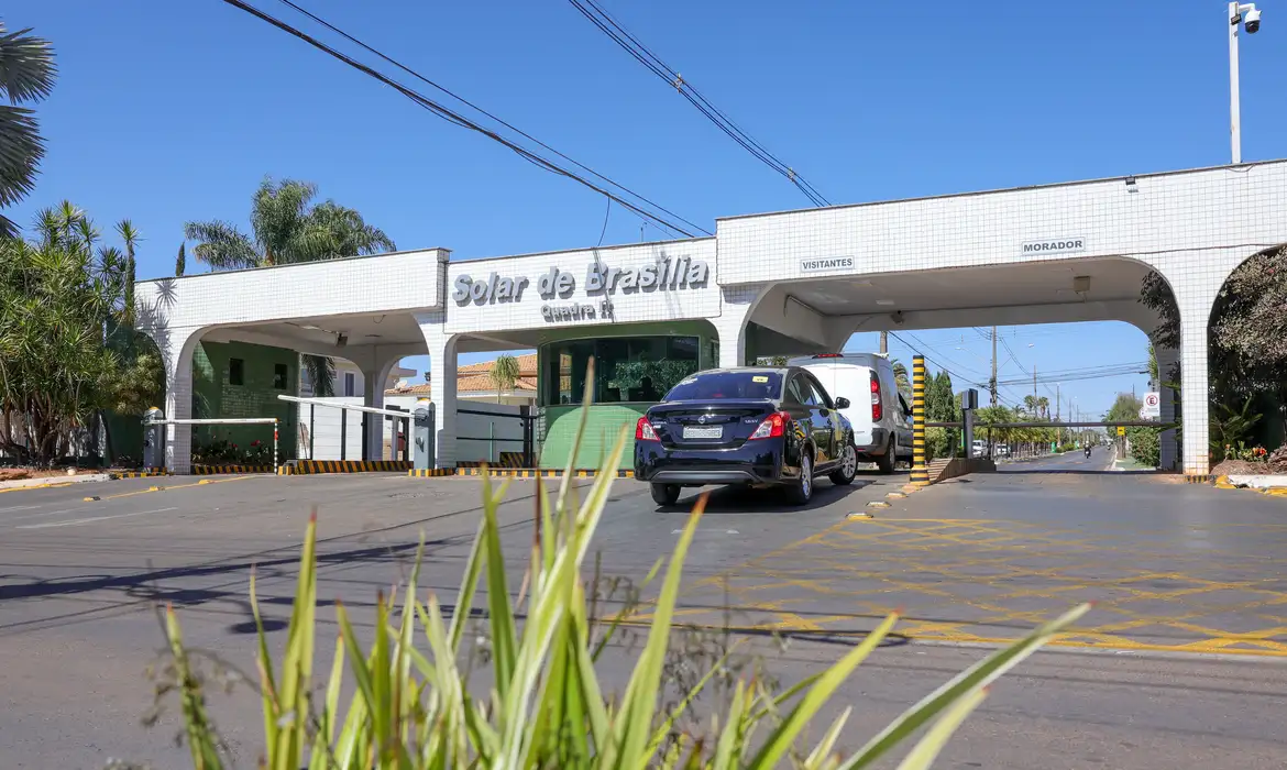 PGR rejeita PF na casa de Bolsonaro
