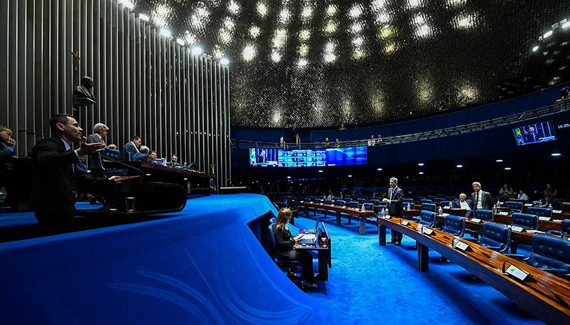 Senado adia votação sobre prazos de inelegibilidade