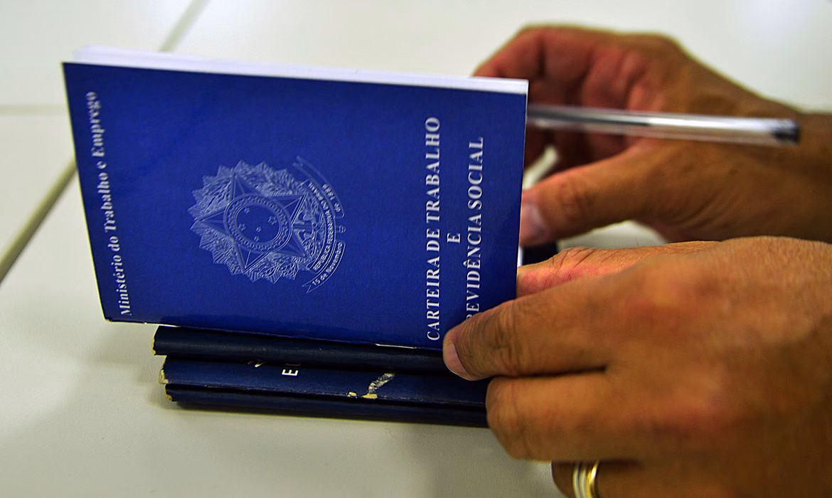 Brasil cria 147 mil empregos em agosto