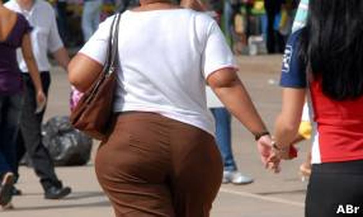 Médicos pedem remédios contra obesidade no SUS
