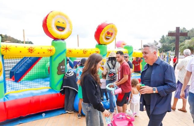 Praça do Papa recebe novo platô reformado