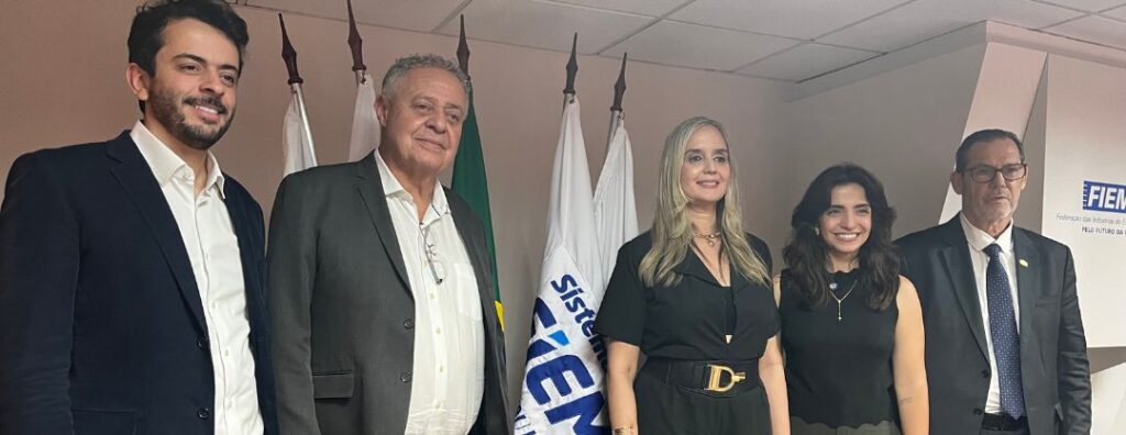Rita de Cássia assume presidência da Amipão