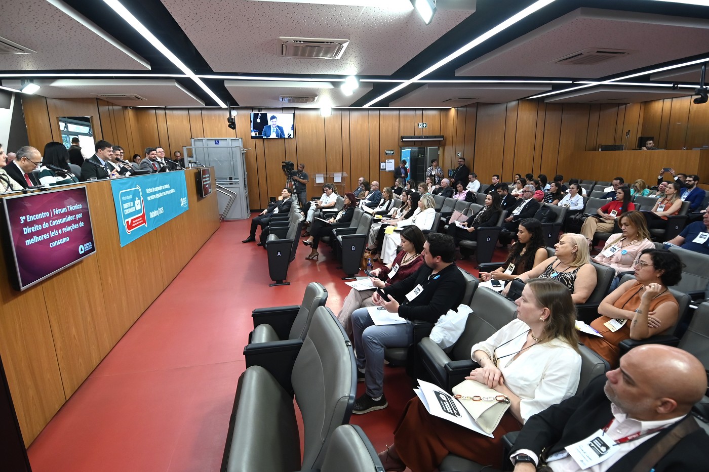 ALMG abre consulta pública sobre direitos do consumidor