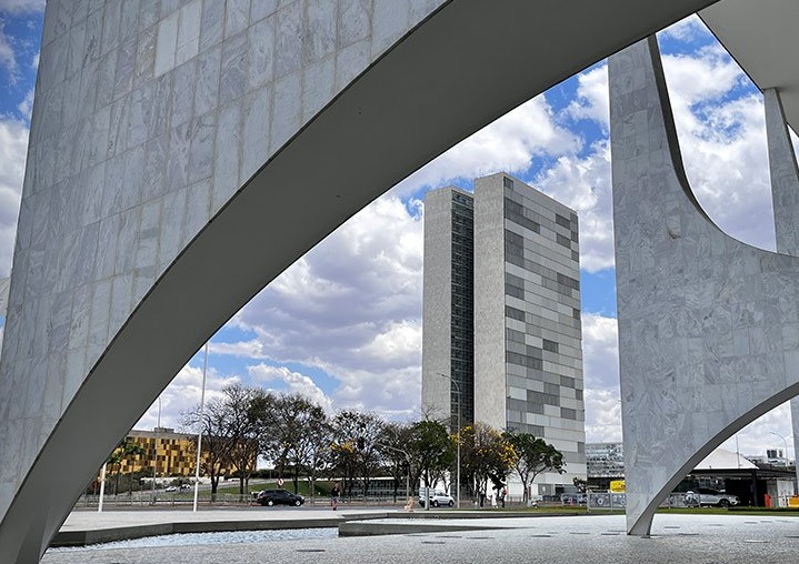 LDO de 2026 fixa prazo para pagamento de emendas