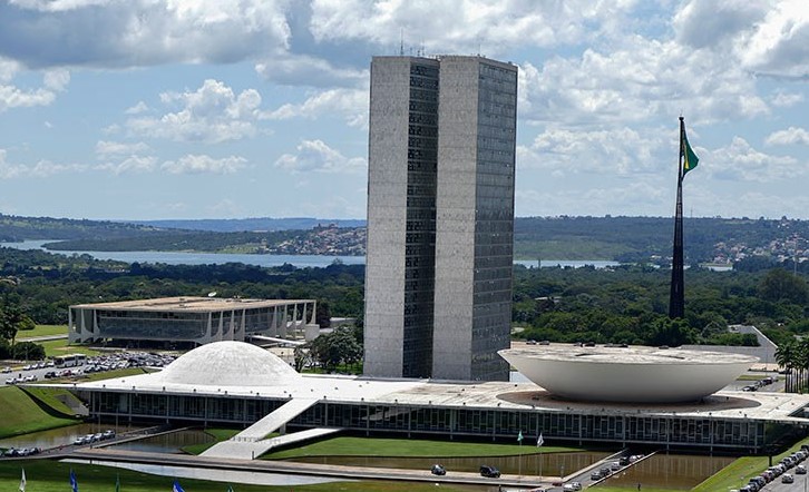 Congresso retoma trabalhos com 24 medidas provisórias na pauta