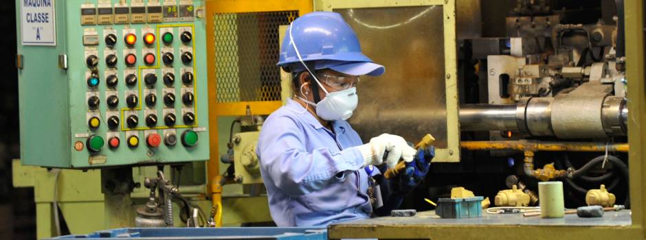 Indústria mineira cresce 2,6% em novembro, aponta FIEMG