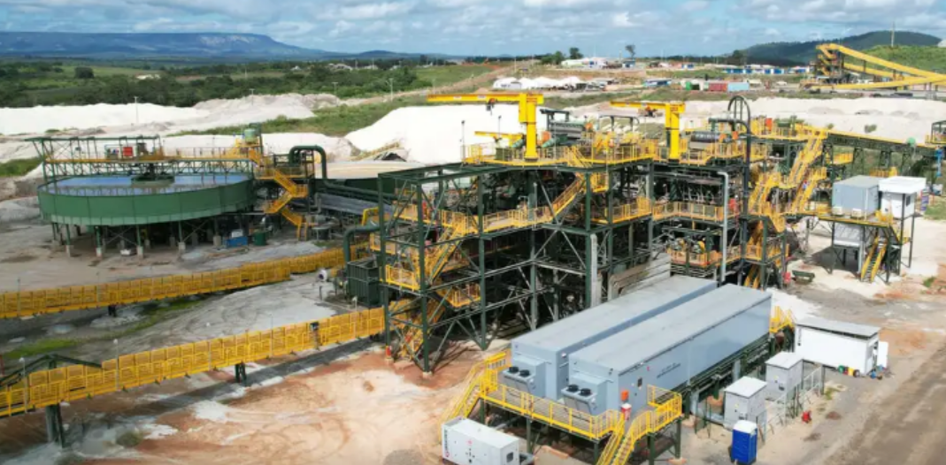 Corrida global por terras raras pressiona Brasil a decidir entre industrialização e exportação