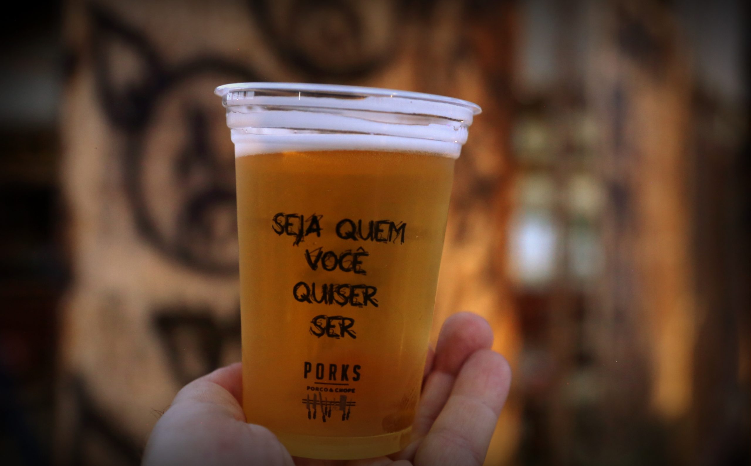 Porks e Quermesse criam o refúgio do Folião na Praça Tiradentes