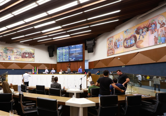 Prefeitura de BH sanciona reforma administrativa na Câmara