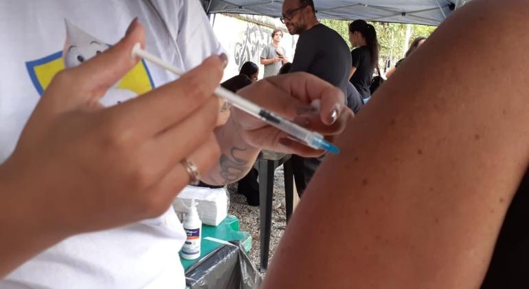 PBH abre 18 centros de saúde para vacinação contra gripe amanhã