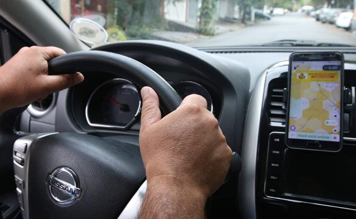 Projeto prevê isenção de impostos para idosos na compra de carro novo