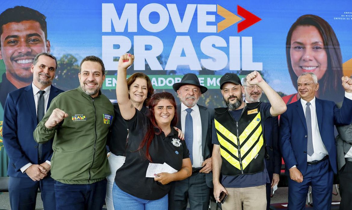 Governo lança crédito para motociclistas de aplicativos