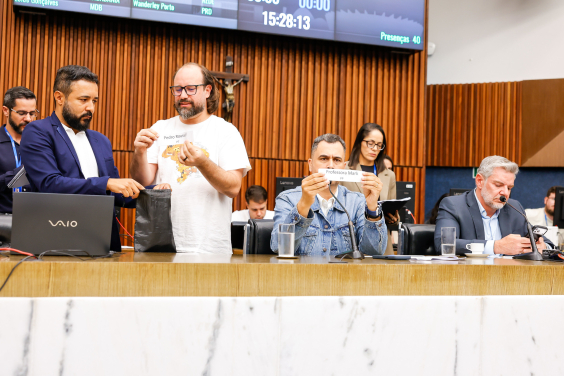Câmara de BH abre novo processo que pode cassar vereador Lucas Ganem