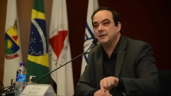 Roscoe disse que não será vice de Cleitinho