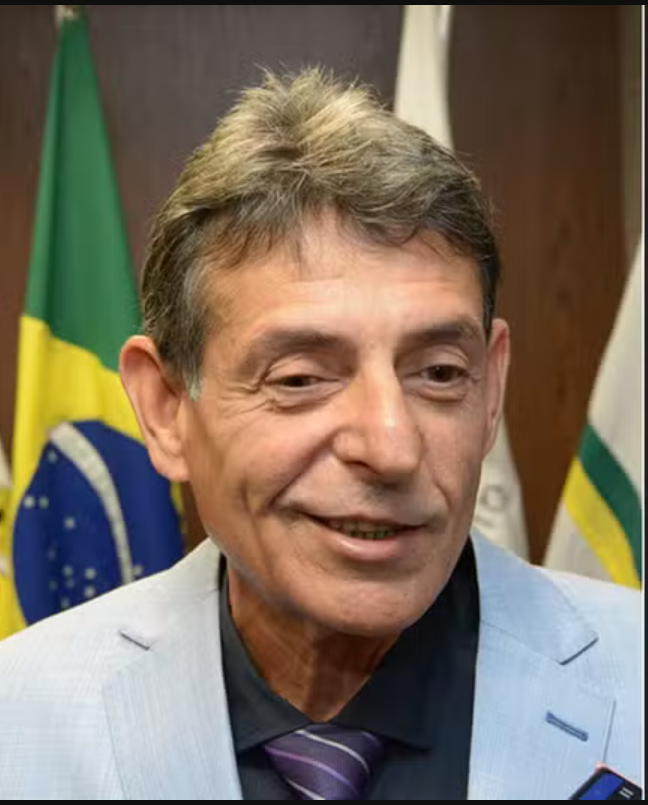 TJMG investiga juiz flagrado bebendo